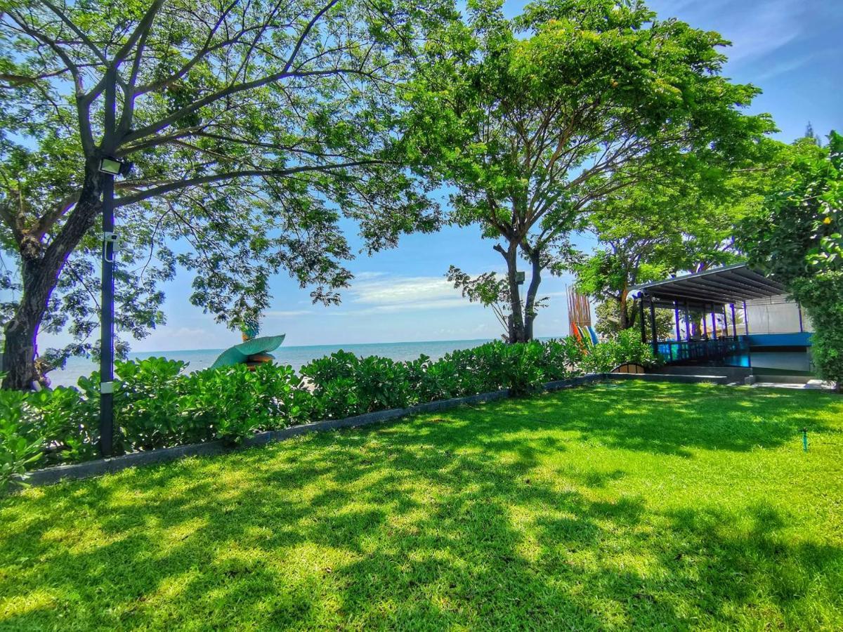 Beach Walk Boutique Resort Bang Saen Luaran gambar