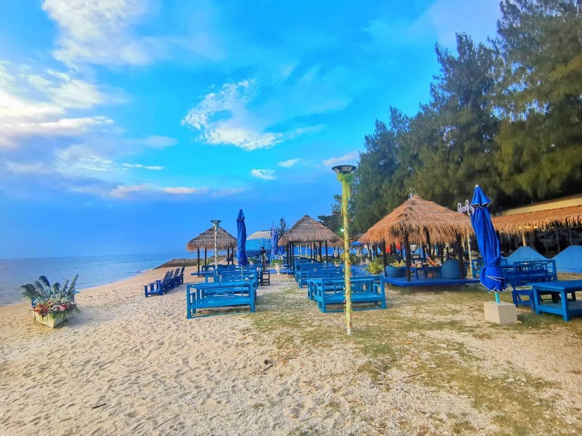 Beach Walk Boutique Resort Bang Saen Luaran gambar
