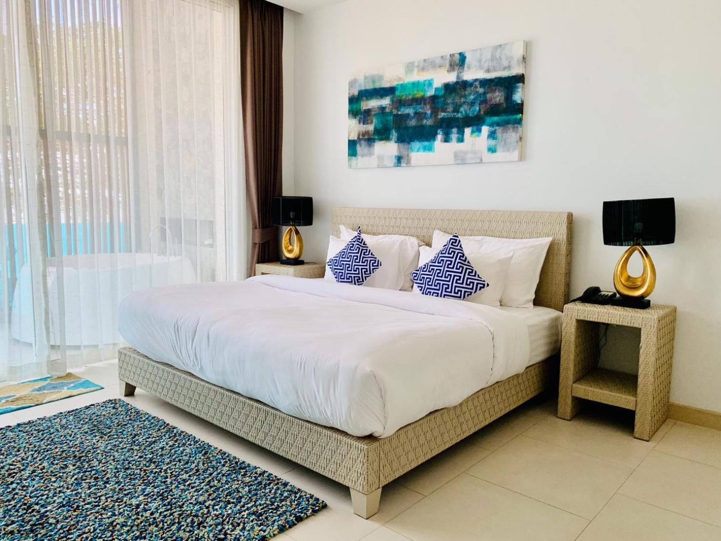 Beach Walk Boutique Resort Bang Saen Bilik gambar