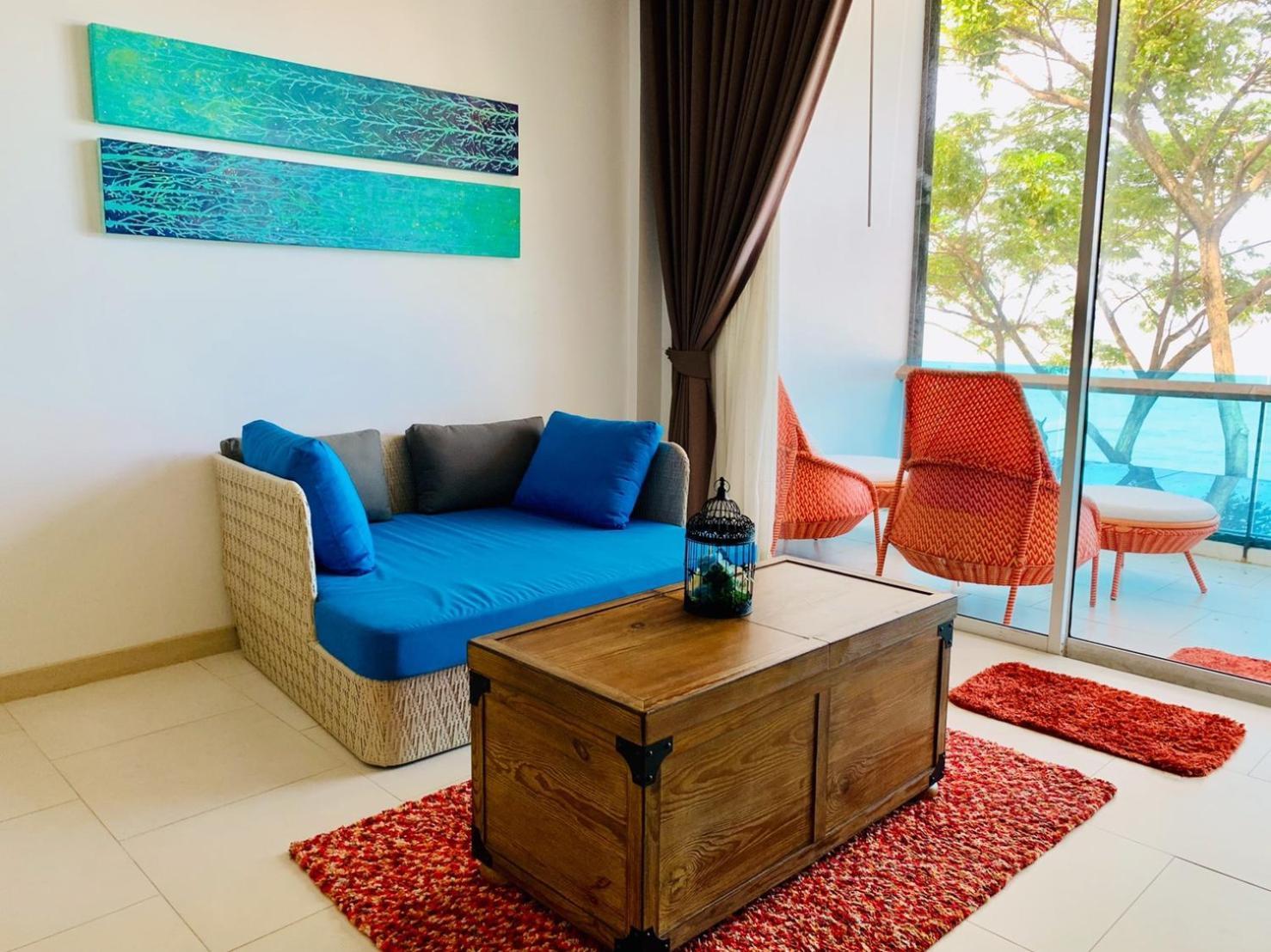 Beach Walk Boutique Resort Bang Saen Bilik gambar