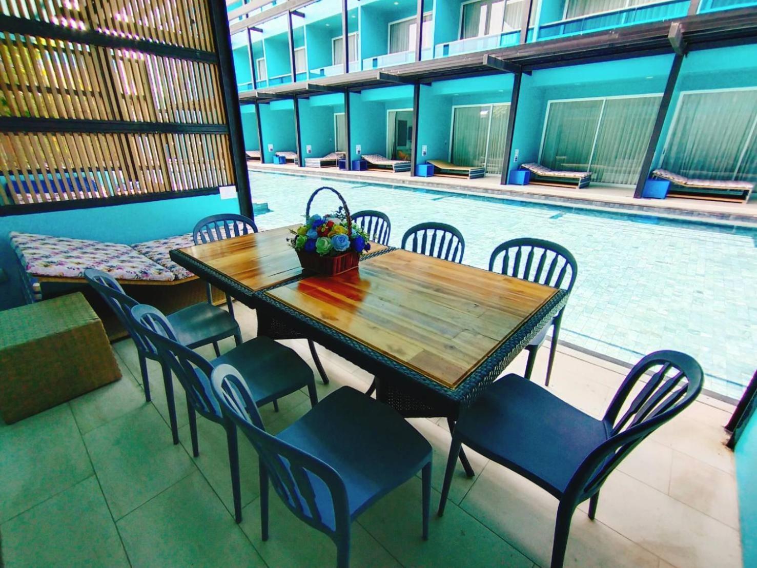 Beach Walk Boutique Resort Bang Saen Bilik gambar