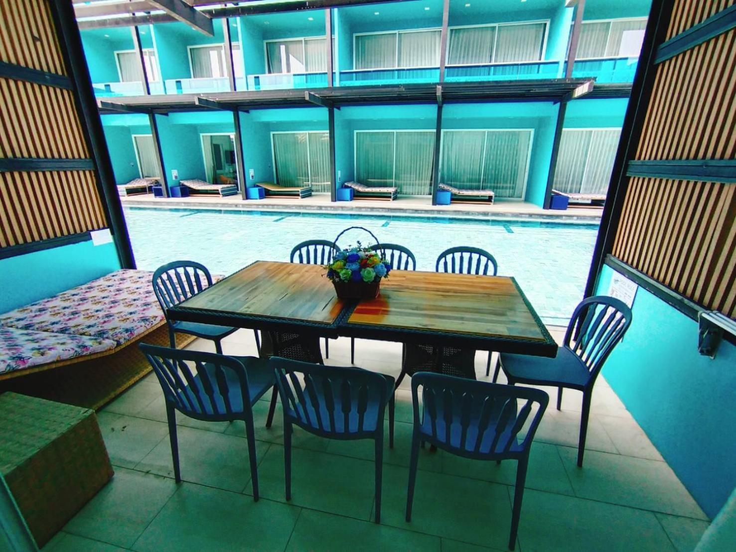 Beach Walk Boutique Resort Bang Saen Bilik gambar