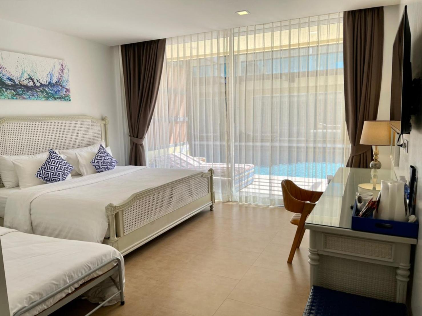 Beach Walk Boutique Resort Bang Saen Bilik gambar